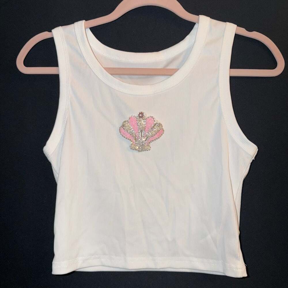 SHEIN White Ribbed Crop Tank Top with Pink Shell Pearl Rhinestone